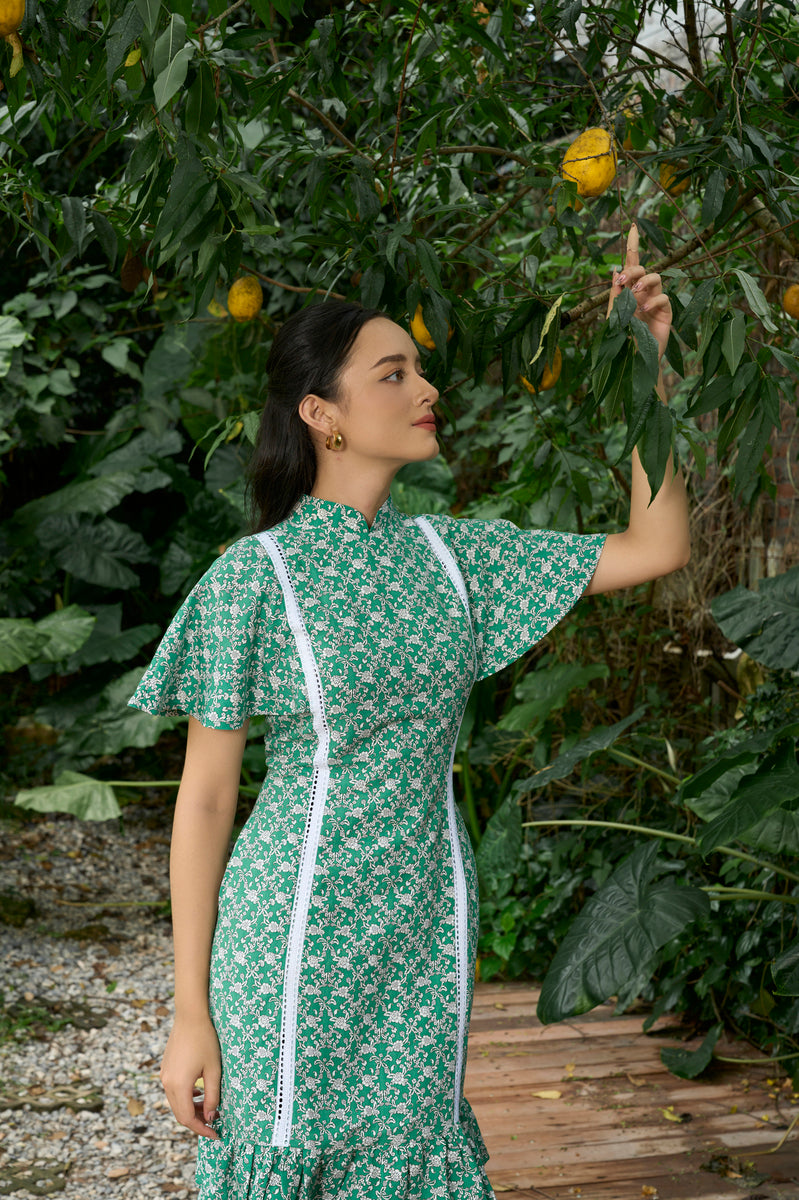 Fluer Cape Dress