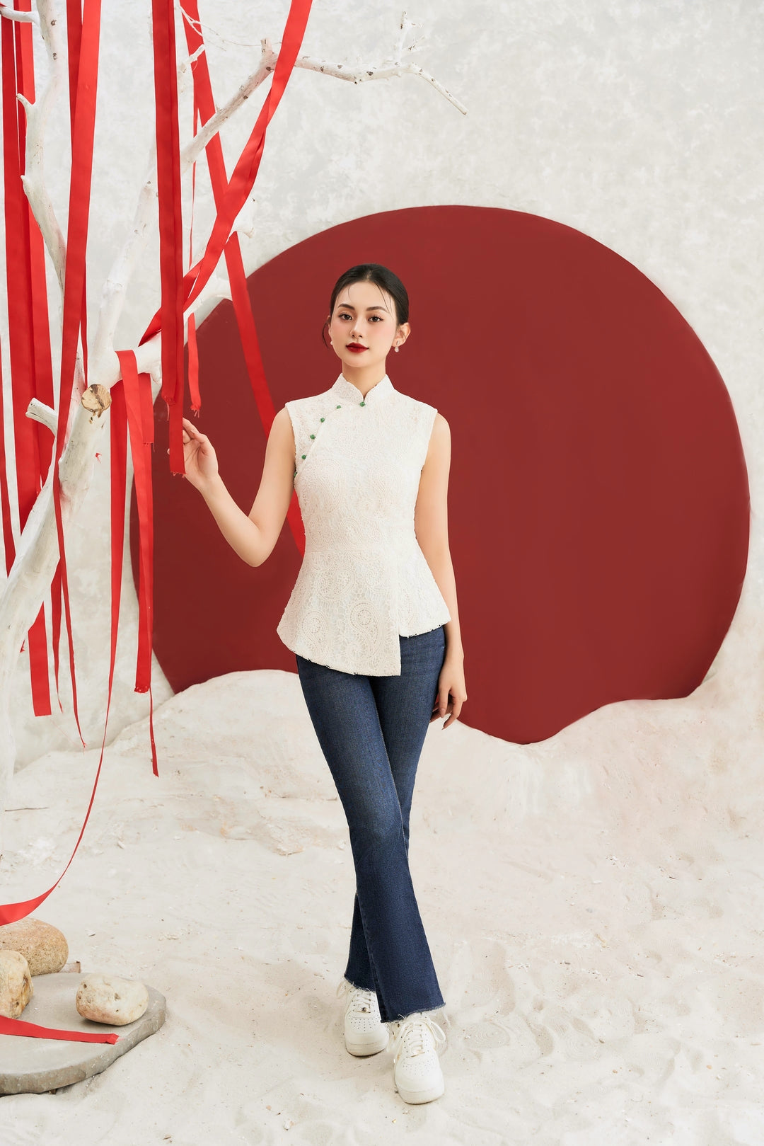 Cleo Lace Peplum in Ivory